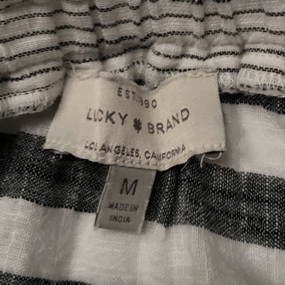 Lucky Brand Gray and White Crop Top - Picture 2 of 5